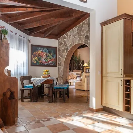 Maravilla Con Piscina Climatizada Villa Villaverde (Fuerteventura)