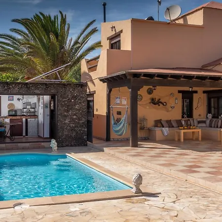 Maravilla Con Piscina Climatizada *